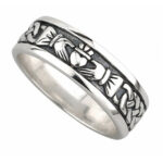 Ένα δαχτυλίδι Claddagh